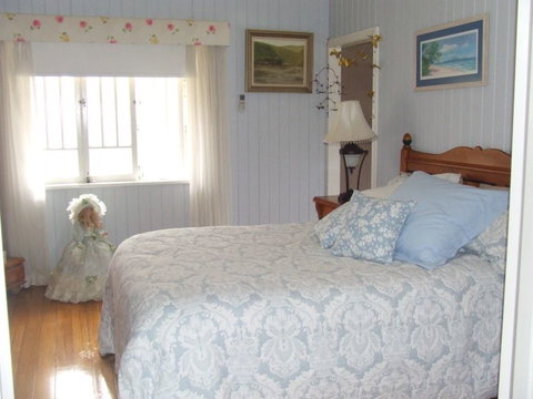 Kin Kin Manor - Accommodation in Surfers Paradise 1