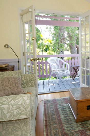 Hyams Beach Seaside Cottages - Accommodation in Surfers Paradise 1