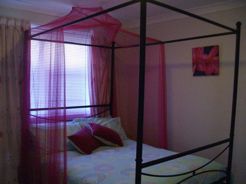 Bella Villas - Accommodation in Surfers Paradise 4