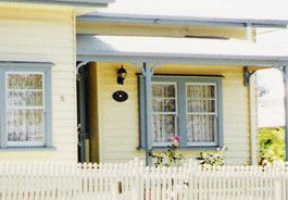 Rose Cottage Bed & Breakfast - Accommodation in Surfers Paradise 0