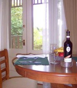 Silver Birch Bed & Breakfast - Accommodation in Surfers Paradise 2