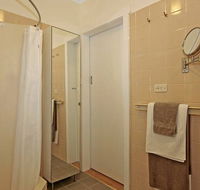 C'est La Vie Manyana - Accommodation in Surfers Paradise