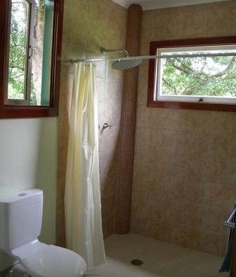 Calurla Chalets And Cottages - Accommodation in Surfers Paradise 3