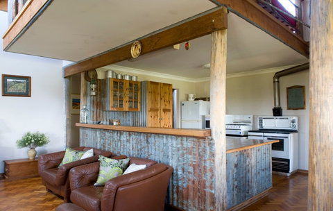 Yaraandoo Lakeside Retreat - Accommodation in Surfers Paradise 2