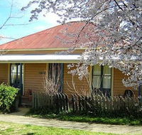Cooma Cottage - Accommodation - Accommodation in Surfers Paradise