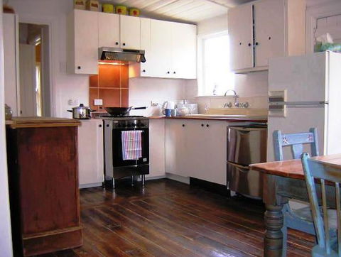 Cooma Cottage - Accommodation - Accommodation in Surfers Paradise 2
