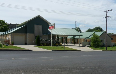 Club Motel Tumbarumba - Accommodation in Surfers Paradise 0