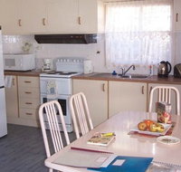 Azalea Cottage - Accommodation in Surfers Paradise