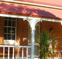 Araluen Old Courthouse Bed and Breakfast - Accommodation in Surfers Paradise