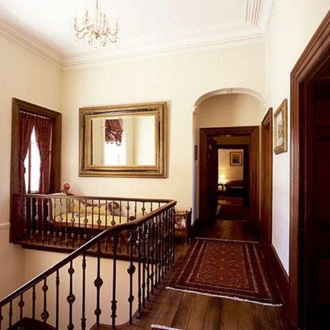 Mandelson's Of Goulburn - Accommodation in Surfers Paradise 0