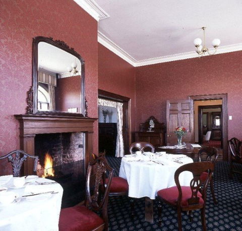 Mandelson's Of Goulburn - Accommodation in Surfers Paradise 1