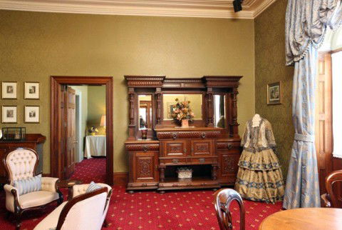 Mandelson's Of Goulburn - Accommodation in Surfers Paradise 3