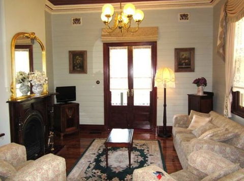 Roseleigh - Accommodation in Surfers Paradise 2