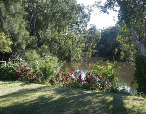 Bidgee Bankside Cottage - Accommodation in Surfers Paradise 0