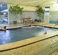 Artesian Spa Motel - Accommodation in Surfers Paradise
