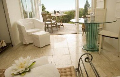 Above Wollongong At Pleasant Heights Bed And Breakfast - Accommodation in Surfers Paradise 5