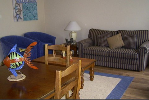 Boutique Escape - Lake Macquarie Resort Accommodation - Accommodation in Surfers Paradise 0