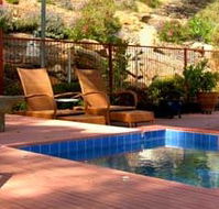 Amazing Country Escapes - Wombadah Guesthouse - Accommodation in Surfers Paradise