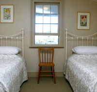 Brucedale Cottage - Accommodation in Surfers Paradise