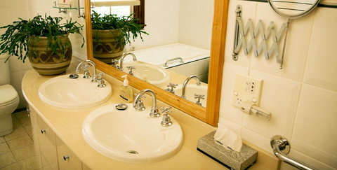 Buddens B And B Guesthouse And Tearoom - Accommodation in Surfers Paradise 2