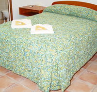 R  R  Woodgate Beach - Accommodation in Surfers Paradise