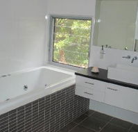 Twin Falls Retreat - Accommodation in Surfers Paradise