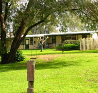 Riverbend Chalets and Caravan Park - Accommodation in Surfers Paradise