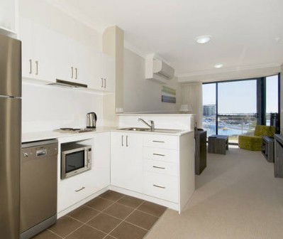 Quality Suites Crest Mandurah - Accommodation in Surfers Paradise 2