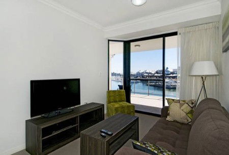Quality Suites Crest Mandurah - Accommodation in Surfers Paradise 3