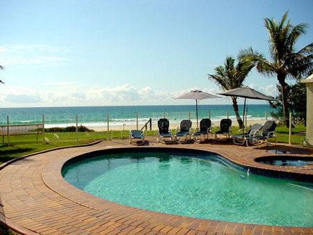 Crystal Beach Resort - Accommodation in Surfers Paradise 1