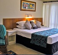 Cairns Queenslander - Accommodation in Surfers Paradise