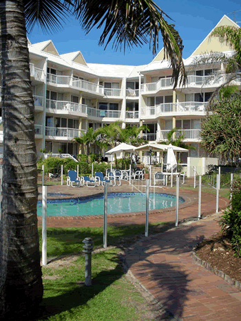 Crystal Beach Resort - Accommodation in Surfers Paradise 2