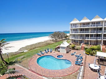 Crystal Beach Resort - Accommodation in Surfers Paradise 4