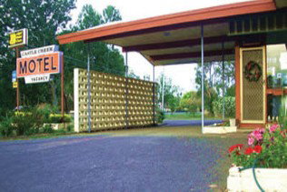 The Castle Creek Motel - Accommodation in Surfers Paradise 1