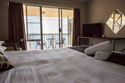 Beachcomber Hotel - Accommodation in Surfers Paradise 0