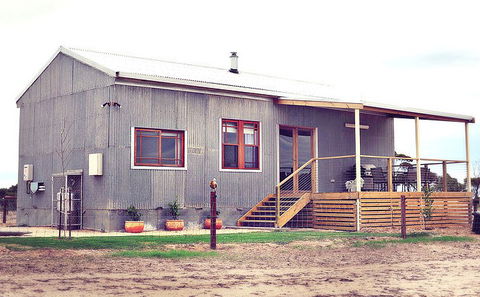 Redwing Farm - The Barn - Accommodation in Surfers Paradise 1