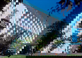 Asti Motel - Accommodation in Surfers Paradise 0