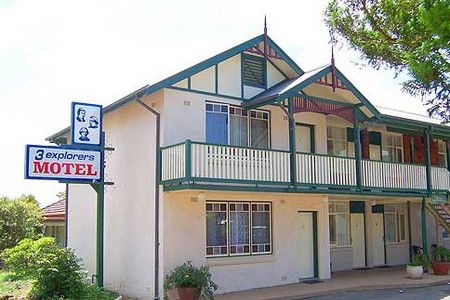 3 Explorers Motel - Accommodation in Surfers Paradise 0