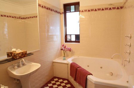 3 Explorers Motel - Accommodation in Surfers Paradise 4
