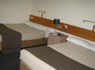 Banjo Paterson Inn - Accommodation in Surfers Paradise 3