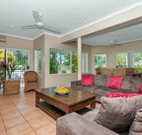 The Villas Palm Cove - Accommodation in Surfers Paradise