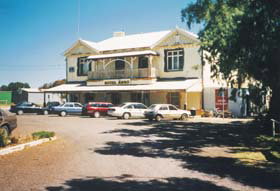 Arno Bay Hotel Motel - Accommodation in Surfers Paradise 0