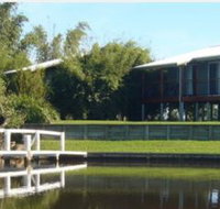 Coast And Country Cabins - Accommodation in Surfers Paradise