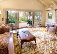 Double Nut Chalets - Accommodation in Surfers Paradise