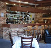 Deer Park Motor Inn - Accommodation in Surfers Paradise