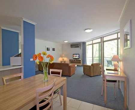 Kingston Terrace Serviced Apartments - Accommodation in Surfers Paradise 4