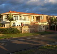 Lake Haven Motor Inn - Accommodation in Surfers Paradise