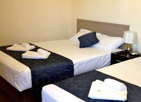 Lees Hotel Motel - Accommodation in Surfers Paradise 1