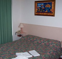 Rainbow Motel - Accommodation in Surfers Paradise