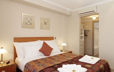 Ringwood Royale Apartment Hotel - Accommodation in Surfers Paradise 1